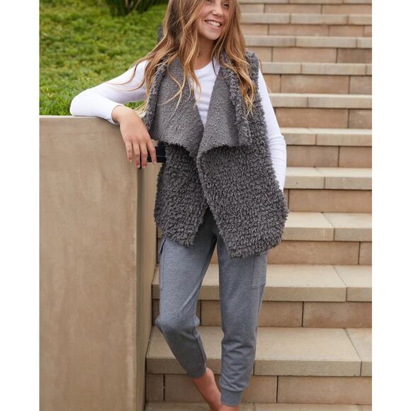 NEW Barefoot Dreams CozyChic Loop Fringe Cascading Vest Girls 6/7 Smokey Gray - Picture 13 of 13